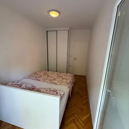 Apartment Dragan *